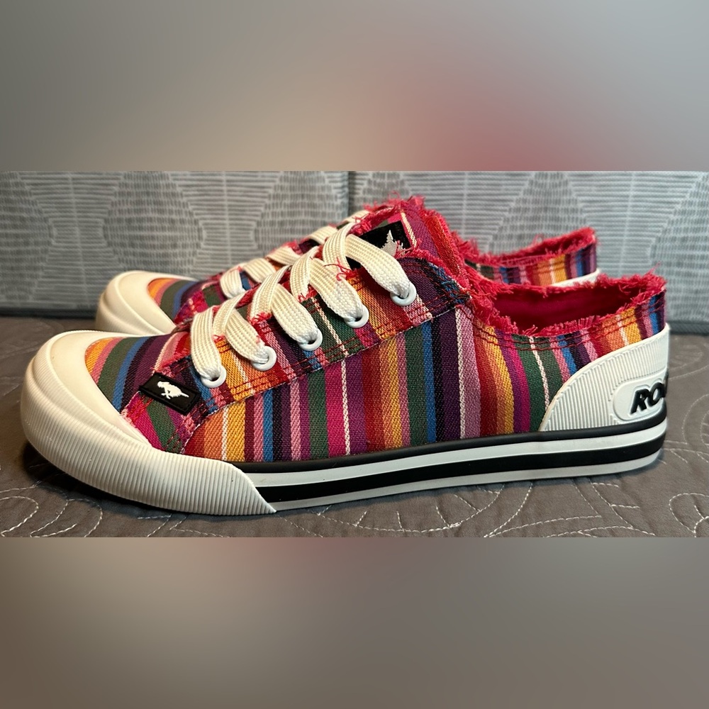 Rocket Dog Women’s Jazzin Stripe Sneakers NWT Size 8.5